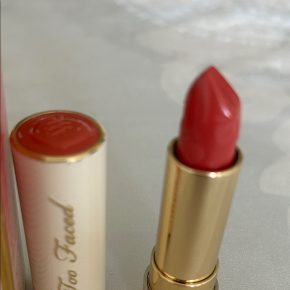 Too Faced Peach Kiss Lipstick - Vibrant Coral - Picture 5 of 8